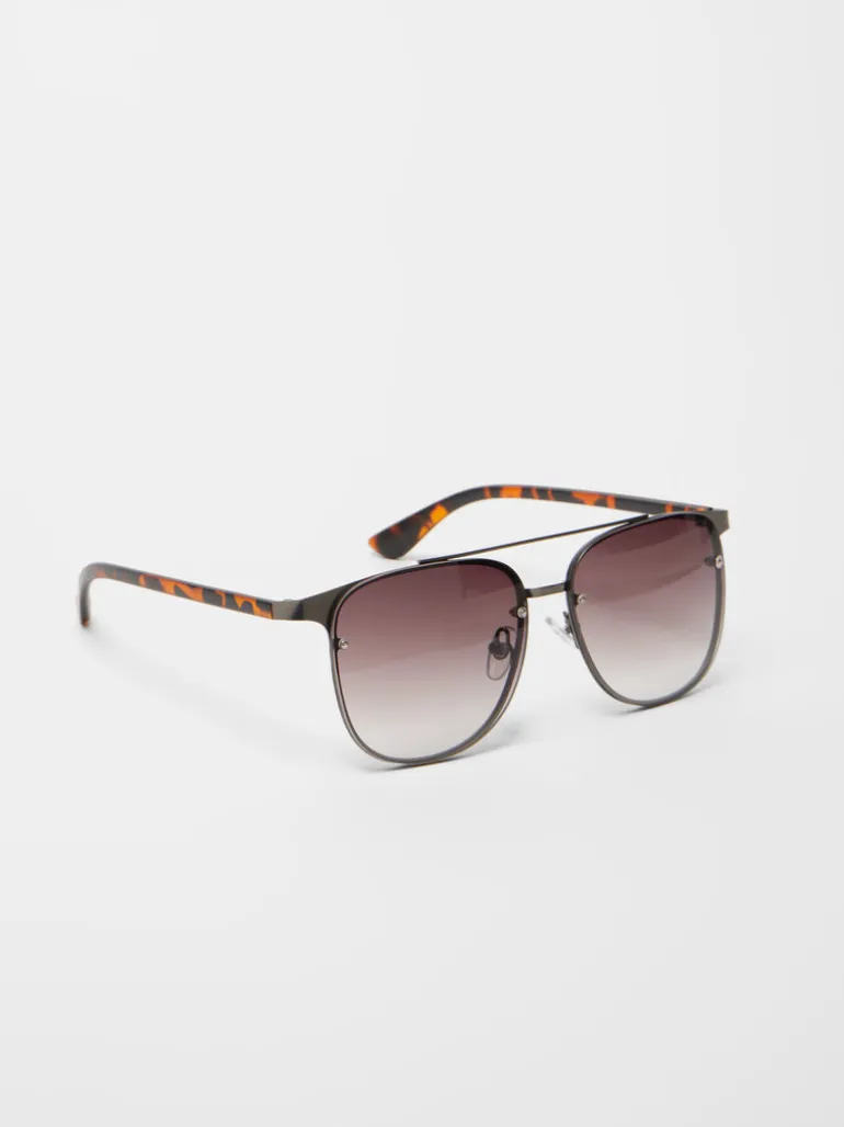 D-Frame Sunglasses<FRENCH CONNECTION Shop