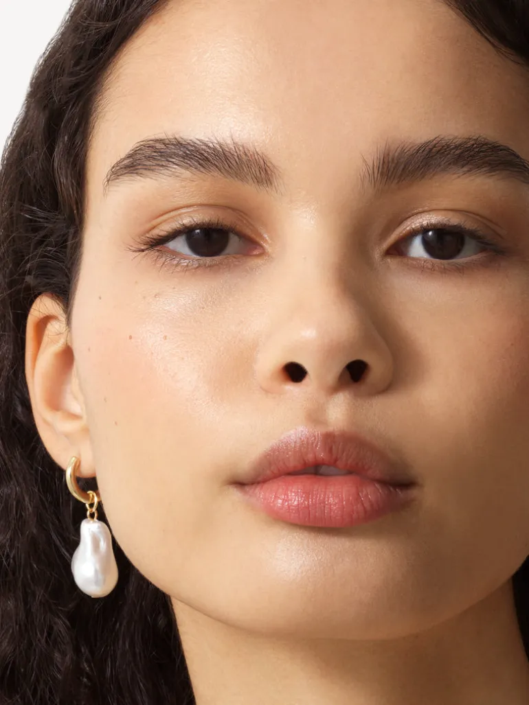 Irregular Faux Pearl Huggie Hoop Earrings<FRENCH CONNECTION Best